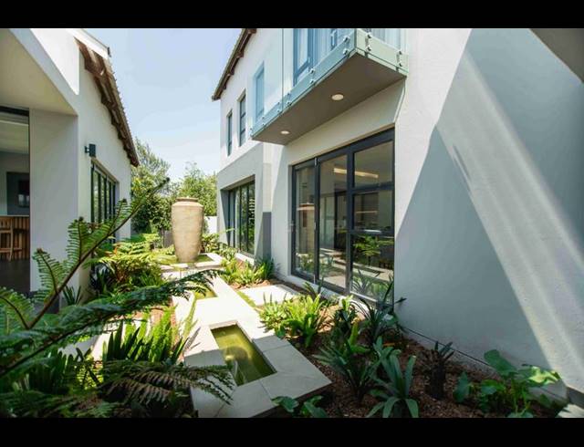 4 BEDROOM HOUSE FOR SALE IN COPPERLEAF ESTATE